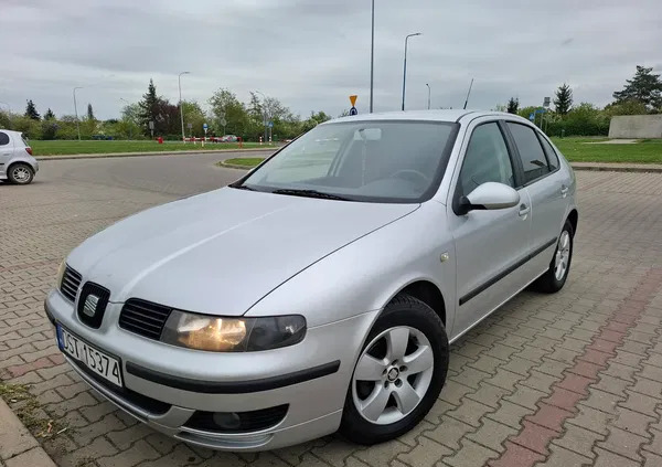 dolnośląskie Seat Leon cena 8300 przebieg: 289000, rok produkcji 2004 z Strzelin